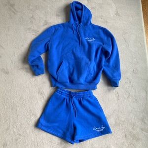 White fox electric blue lounge set